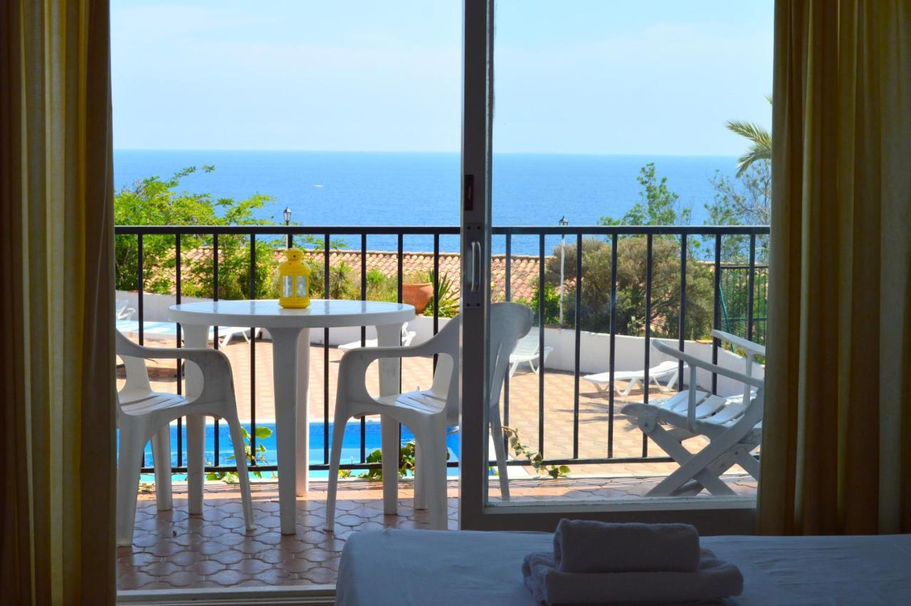 Studios Face A La Mer - Cala Llevado Тосса-де-Мар Экстерьер фото